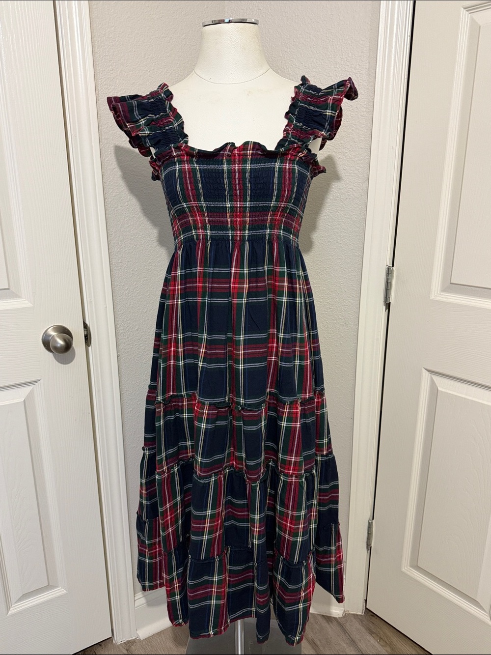Hill House Ellie Midi Nap Dress Navy Tartan Plaid Smocked Ruffle Tiered - Picture 2 of 8
